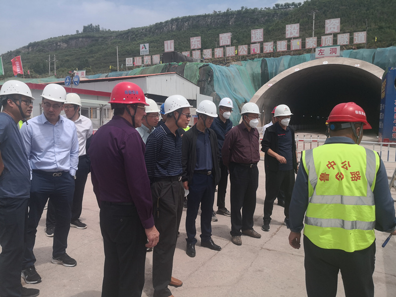 山東高速集團(tuán)對臨臨項(xiàng)目進(jìn)行隧道工程專項(xiàng)檢查
