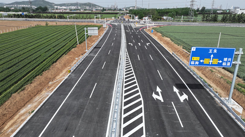 【一提三?！颗R淄區(qū)四好農(nóng)村路改造提升項(xiàng)目全線通車