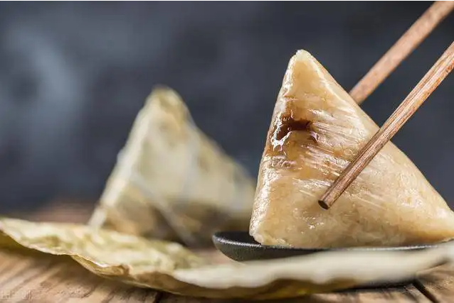 端午粽子香，精神記心膛