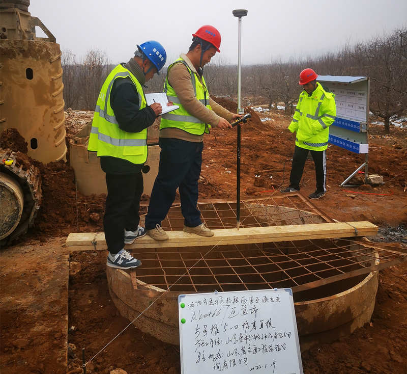 平凡崗位  默默堅守?千錘百煉  終成鋼 ——記臨臨高速六標測量隊長工匠精神先進事跡