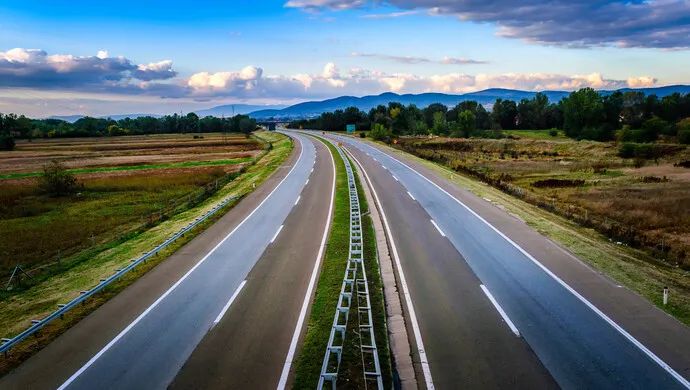 3年時(shí)間可重建一條高速，這個(gè)項(xiàng)目為何選擇“煥新”？