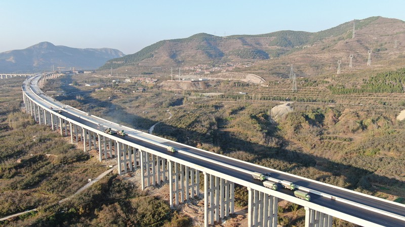 內(nèi)行看門道，外行看熱鬧