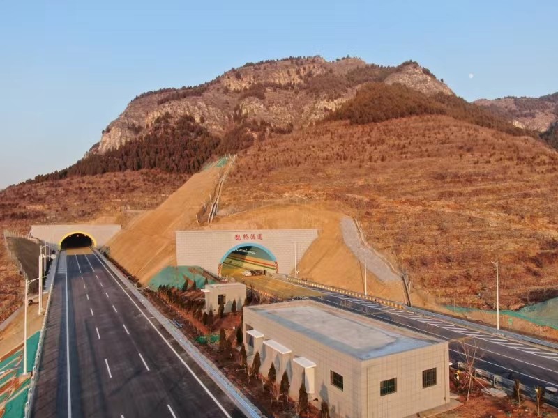 我們這一年——臨臨高速項目李炎