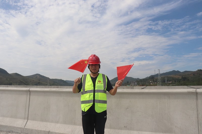 我身邊的榜樣——渠偉