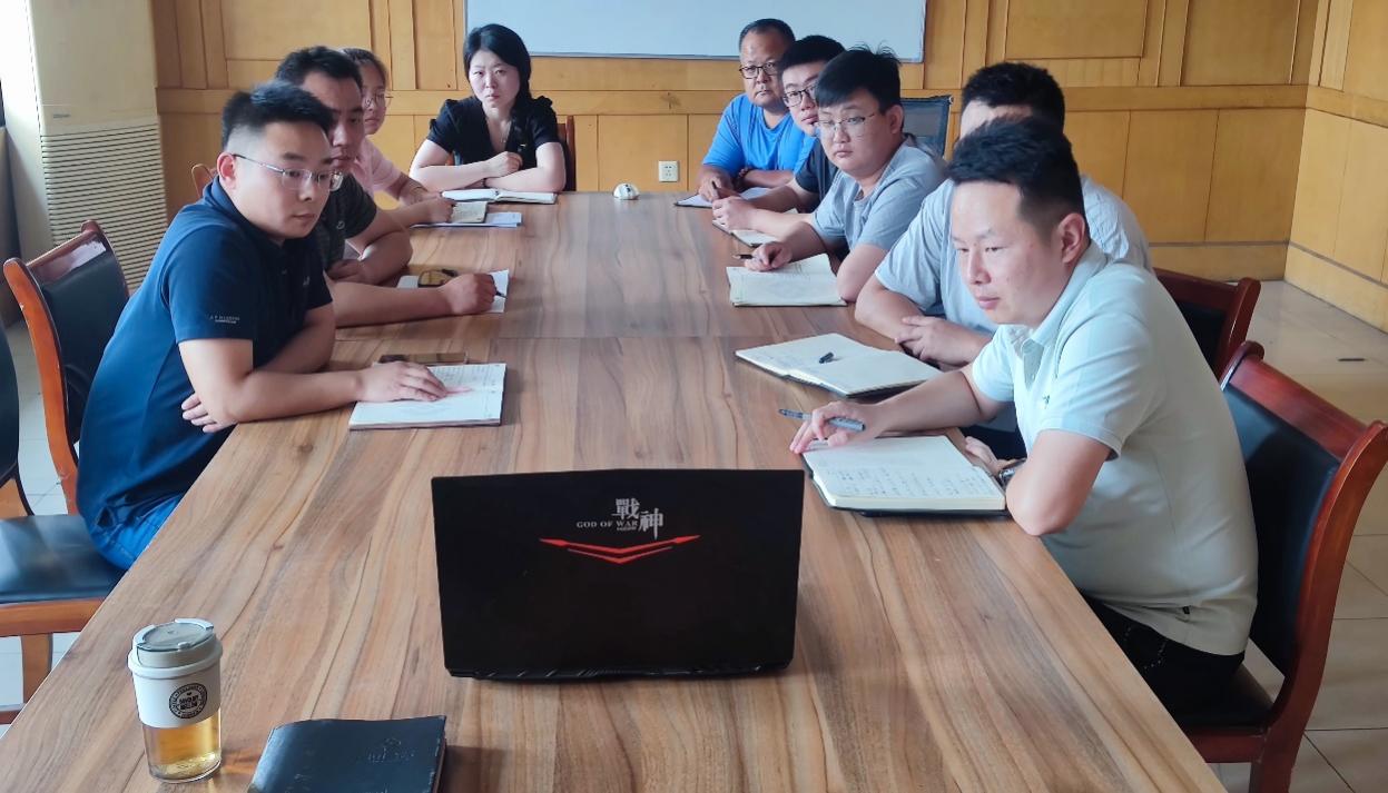 市政工程公司臨淄四好農(nóng)村路項(xiàng)目組織安全教育培訓(xùn)活動(dòng)