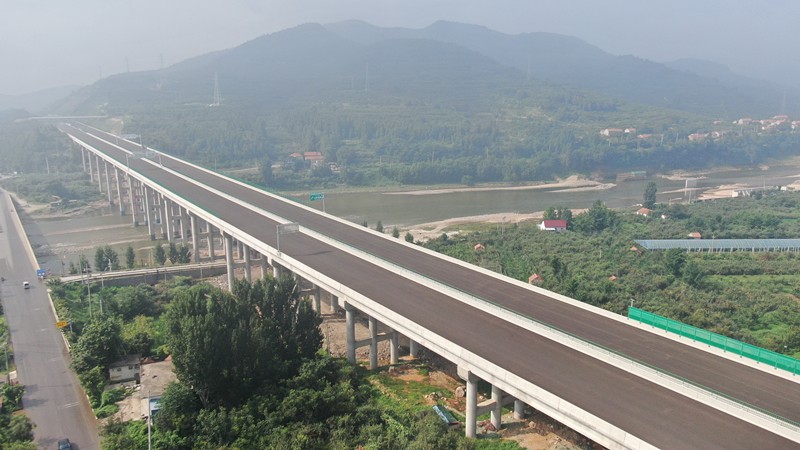 臨臨高速項目在建工程圖展