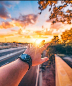 堅守初心，奮勇前進