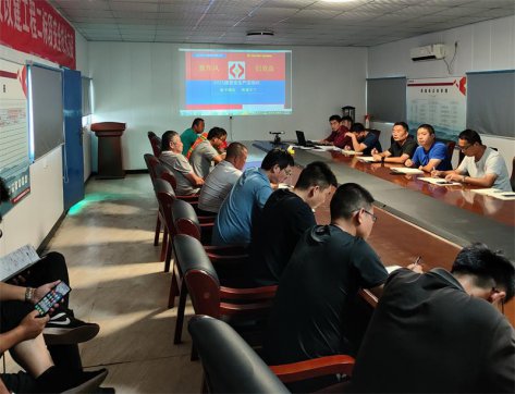 【抓作風(fēng) 創(chuàng)效益】郯城Ｇ205項(xiàng)目組織進(jìn)行新版《安全生產(chǎn)法》學(xué)習(xí)活動
