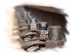 再接再厲，做財(cái)務(wù)部的的螺絲釘