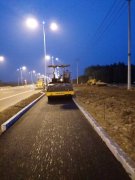 S247樂胡路吹響了加寬段瀝青面層施工的號(hào)角