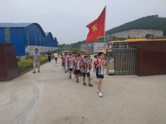 寧陽縣第二小學走進魯中公路新寧高速項目部尋訪“最美建設者”