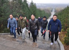 重走鐵山路 再鑄新坦途 ——基地黨支部組織“黑鐵山抗日武裝起義紀念館主題黨日活動”