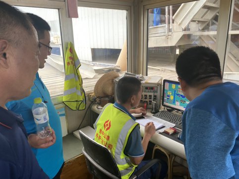 G341膠海線(xiàn)ZAC-25熱再生瀝青混凝土試驗(yàn)段順利完成