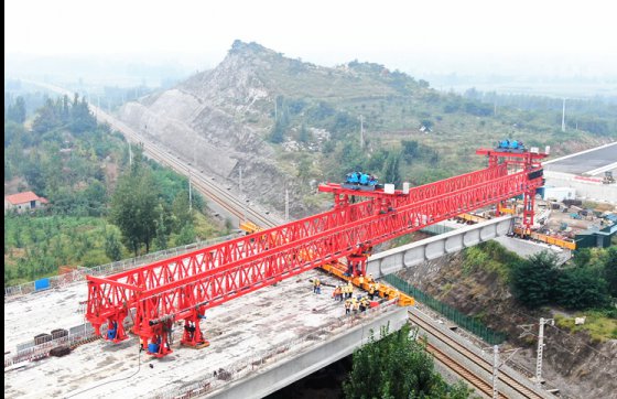 路之生命——青蘭萊泰高速建設(shè)紀(jì)實(shí)