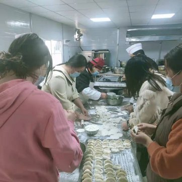 臨臨項目上的大餡餃子